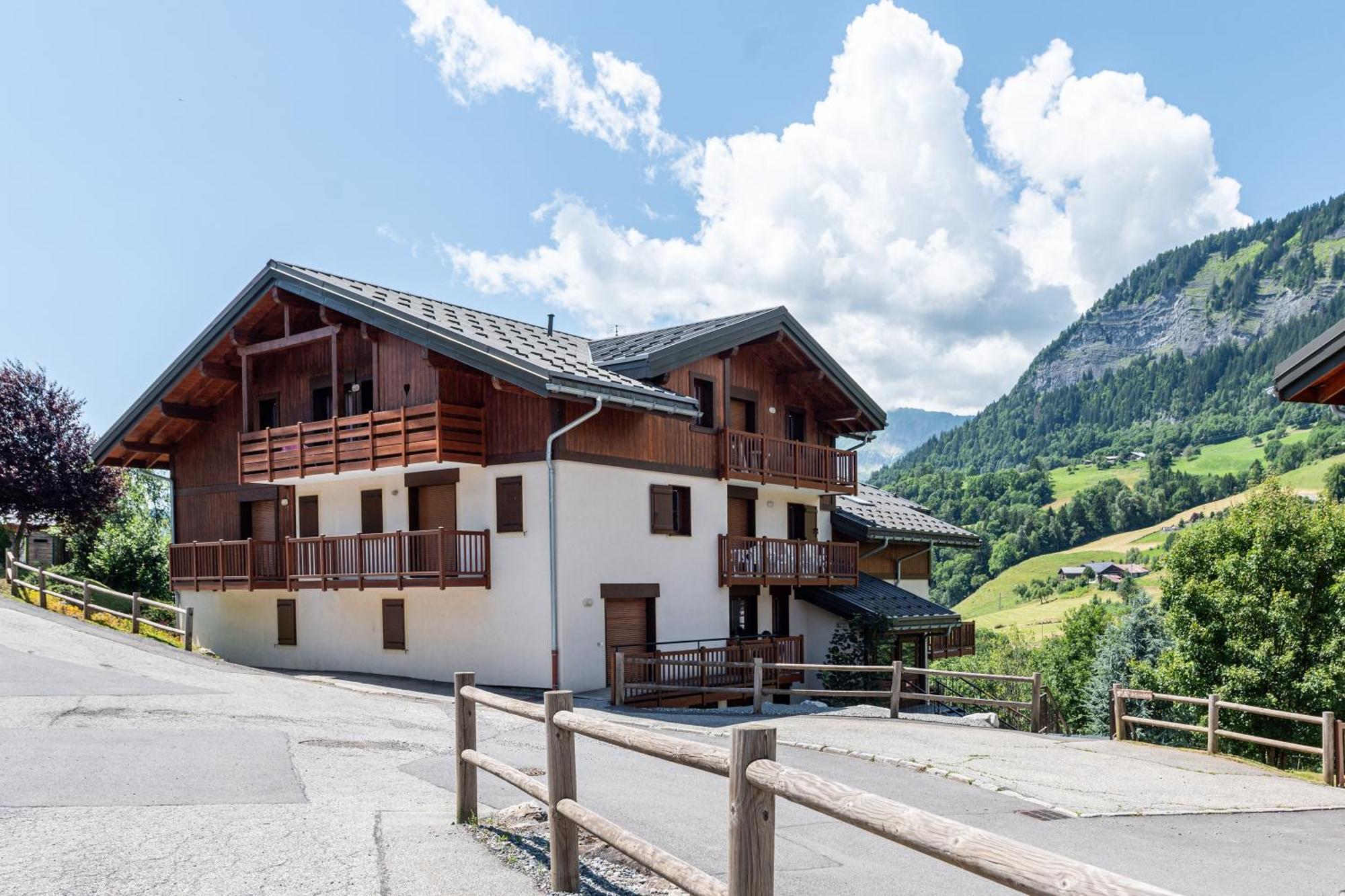 Chez Florent - Appt Vue Montagne Avec Piscine Flumet Exterior foto